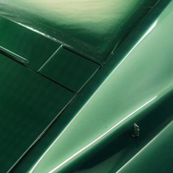 Water or Solvent? What is the best solution for automotive basecoats?